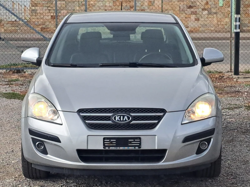 Kia Ceed 2.0-АВТОМАТ - PREMIUM, снимка 1 - Автомобили и джипове - 47461801