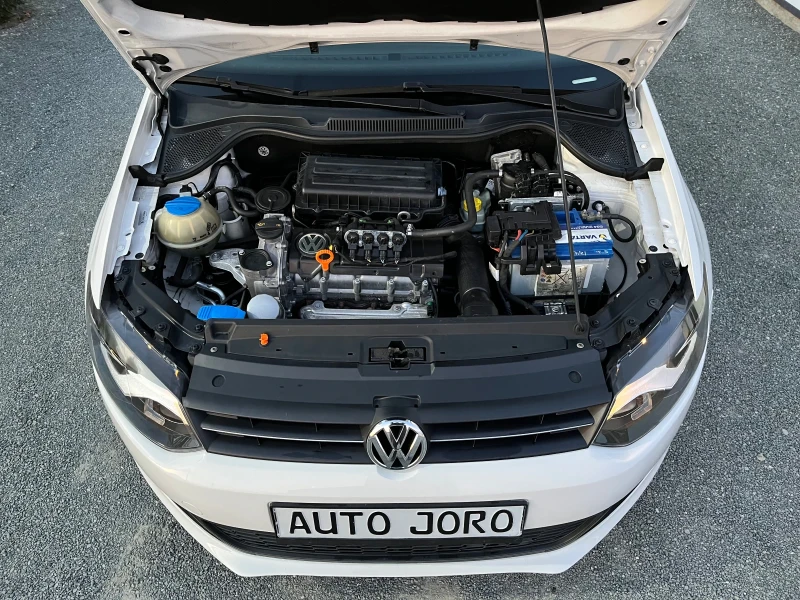 VW Polo 1.6i-Газ, снимка 17 - Автомобили и джипове - 47805197