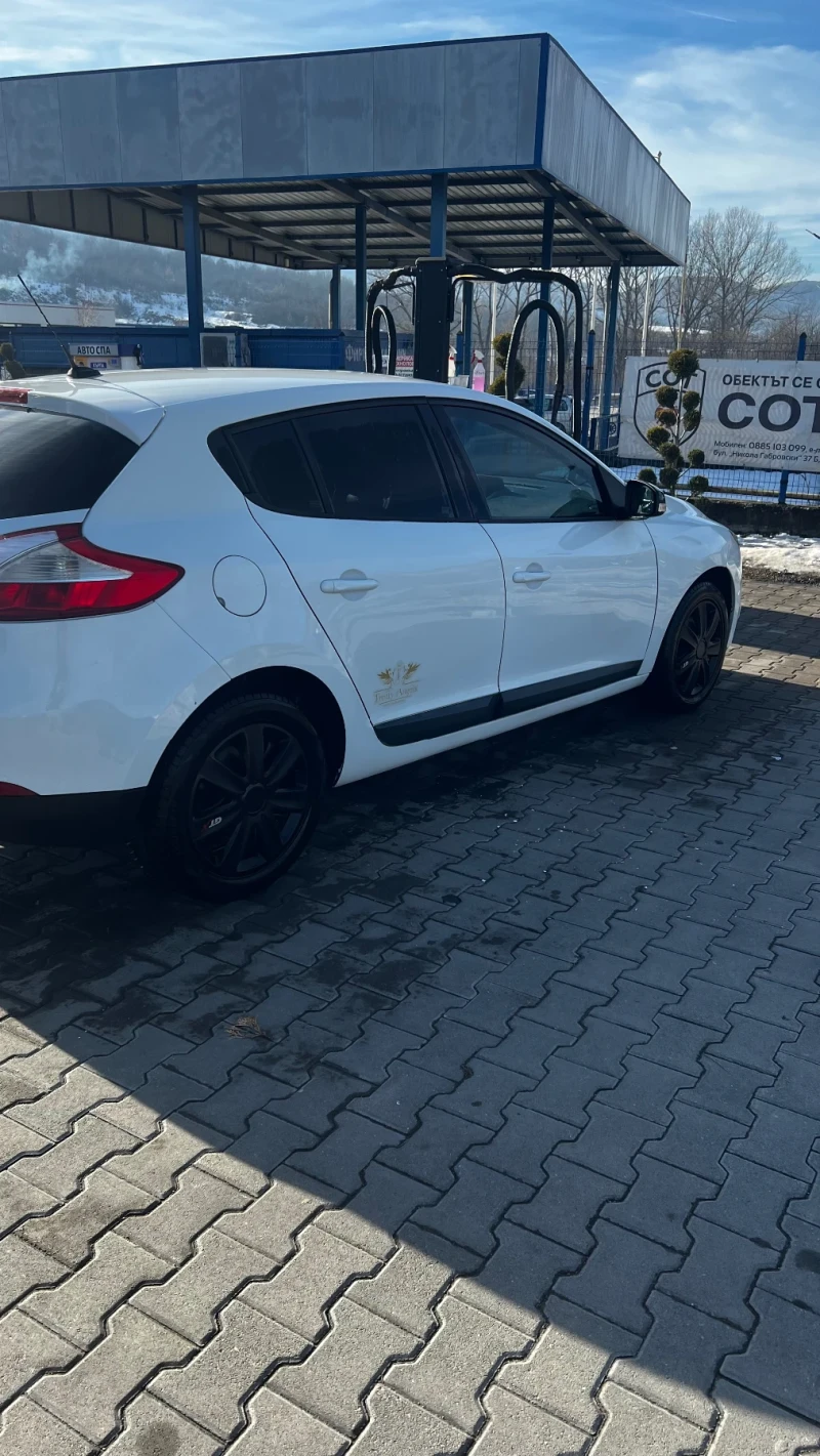 Renault Megane 3, снимка 5 - Автомобили и джипове - 48584412