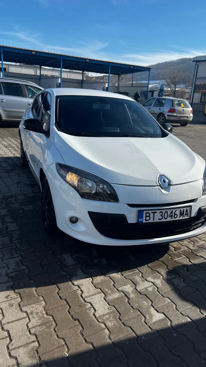 Renault Megane 3, снимка 1 - Автомобили и джипове - 48584412