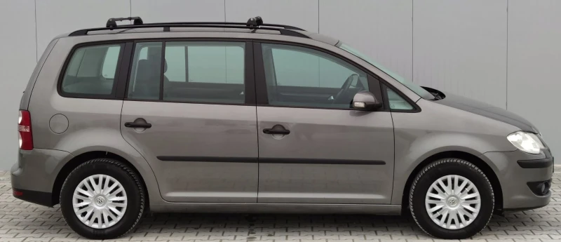 VW Touran 1.6i* BIFUEL* , снимка 2 - Автомобили и джипове - 48707429