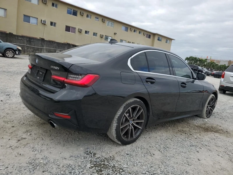 BMW 330, снимка 3 - Автомобили и джипове - 48802255