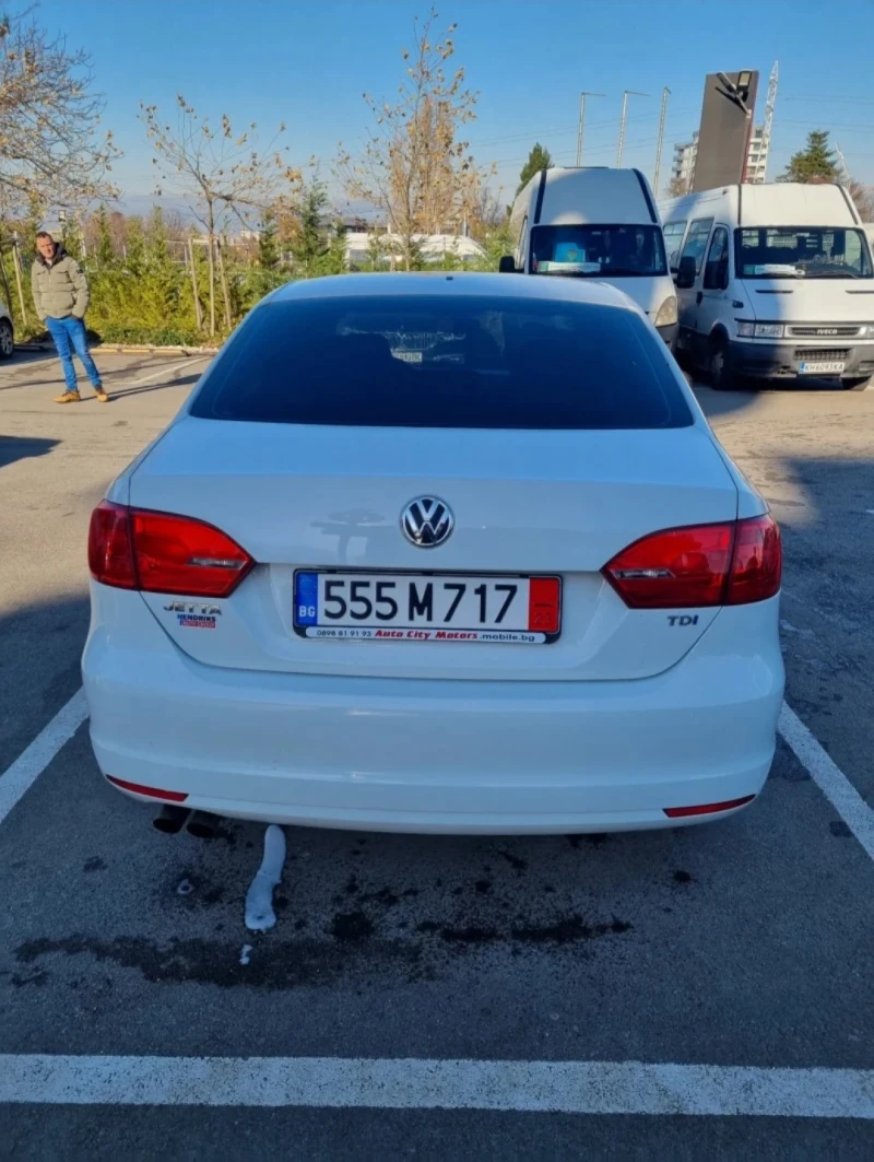 VW Jetta 2.0 TDI, снимка 5 - Автомобили и джипове - 49536222