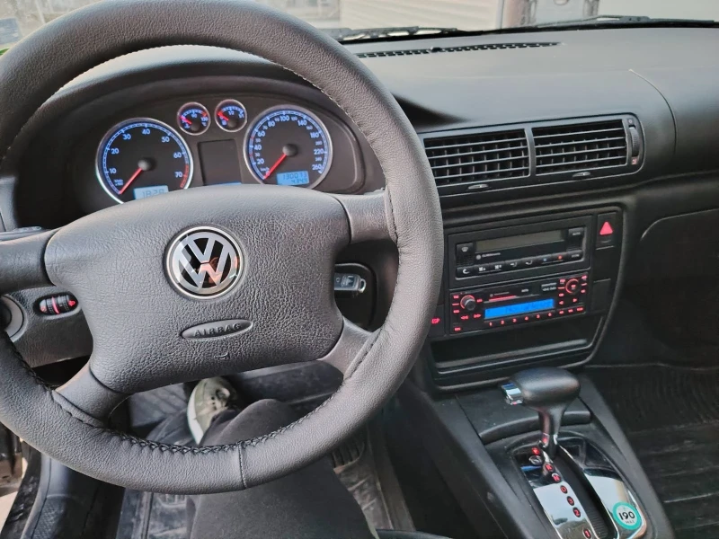 VW Passat 2.0, снимка 8 - Автомобили и джипове - 49515460