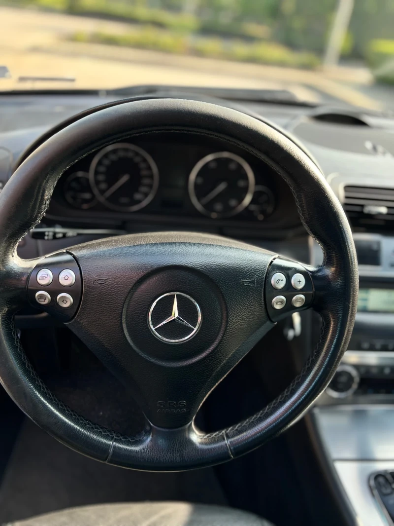Mercedes-Benz C 320, снимка 8 - Автомобили и джипове - 51862372