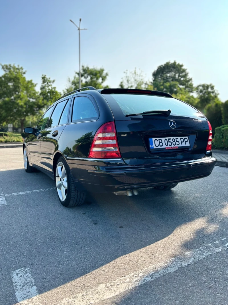 Mercedes-Benz C 320, снимка 3 - Автомобили и джипове - 51862372