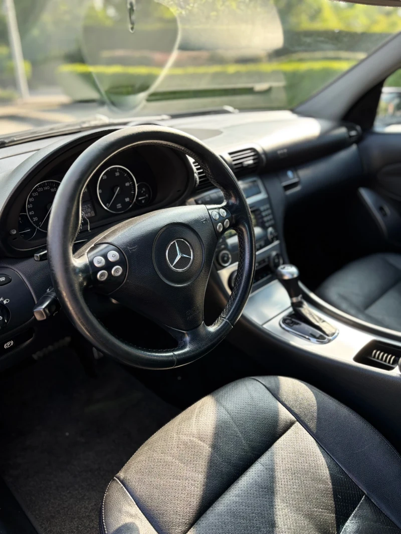 Mercedes-Benz C 320, снимка 5 - Автомобили и джипове - 51862372