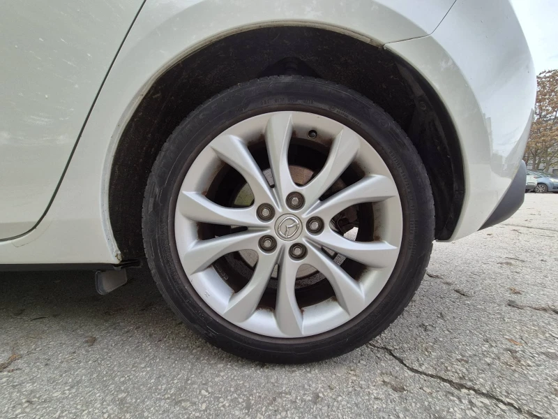 Mazda 3, снимка 7 - Автомобили и джипове - 52397687