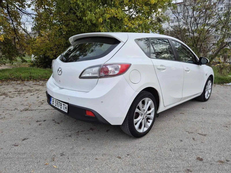 Mazda 3, снимка 5 - Автомобили и джипове - 52397687