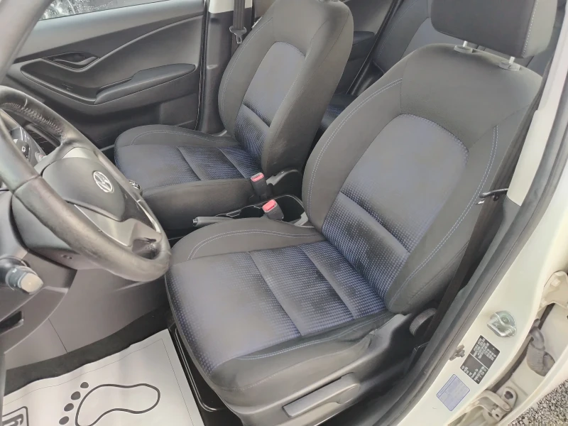 Hyundai Ix20 1.4 Бензин, снимка 11 - Автомобили и джипове - 52629163