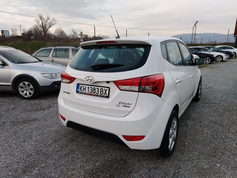 Hyundai Ix20 1.4 Бензин, снимка 7 - Автомобили и джипове - 52629163