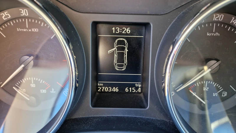 Skoda Superb 2.0 ТDI, снимка 9 - Автомобили и джипове - 52790186