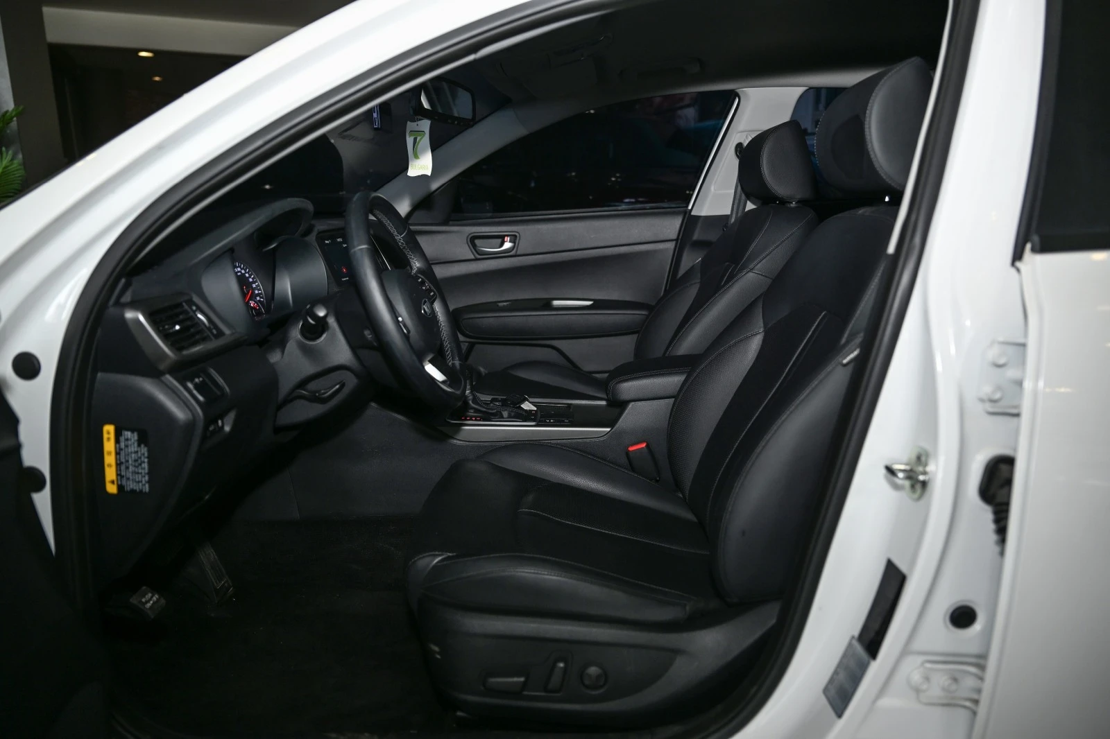Kia K5 2.0 LPG ФАБРИЧНО ЛИЗИНГ БЕЗ ПЪРВОНАЧАЛНА ВНОСКА  - изображение 10