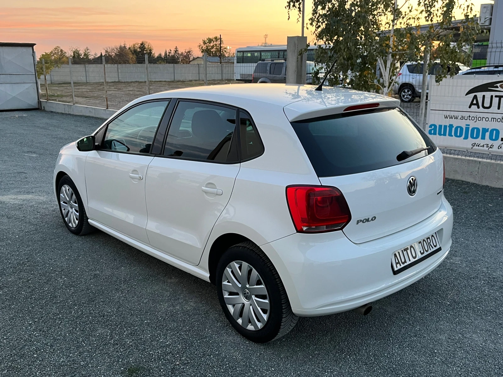 VW Polo 1.6i-Газ - изображение 2