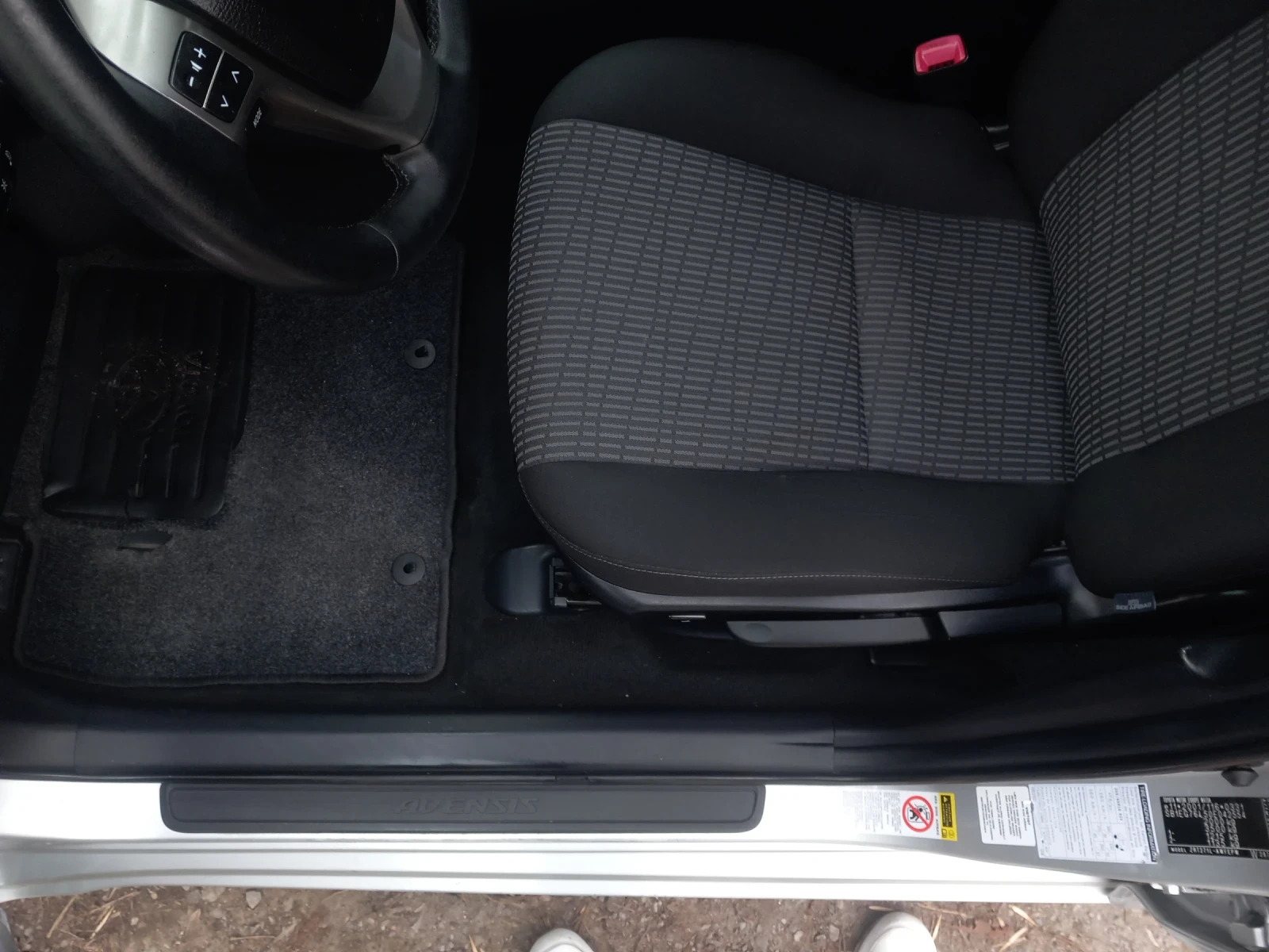 Toyota Avensis 1.8 - изображение 3