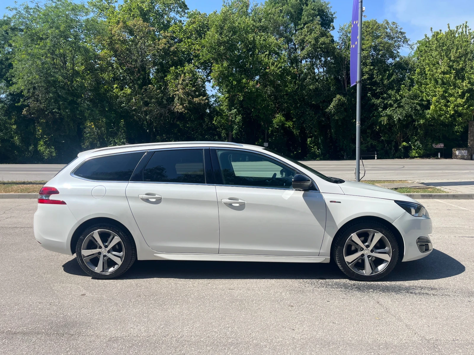 Peugeot 308 GTline* FullLed* Navi* Камера* Перла - изображение 3