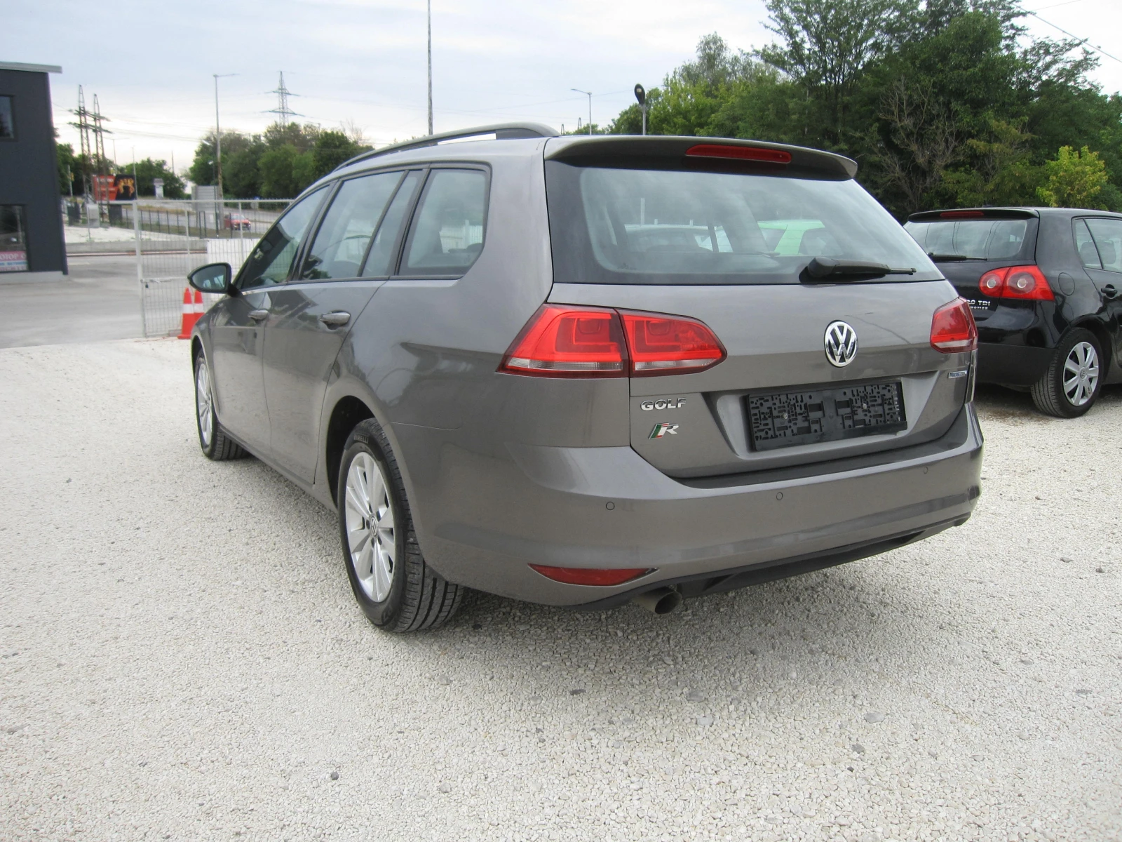 VW Golf Variant Автомат, 1, 6-TDI - изображение 3