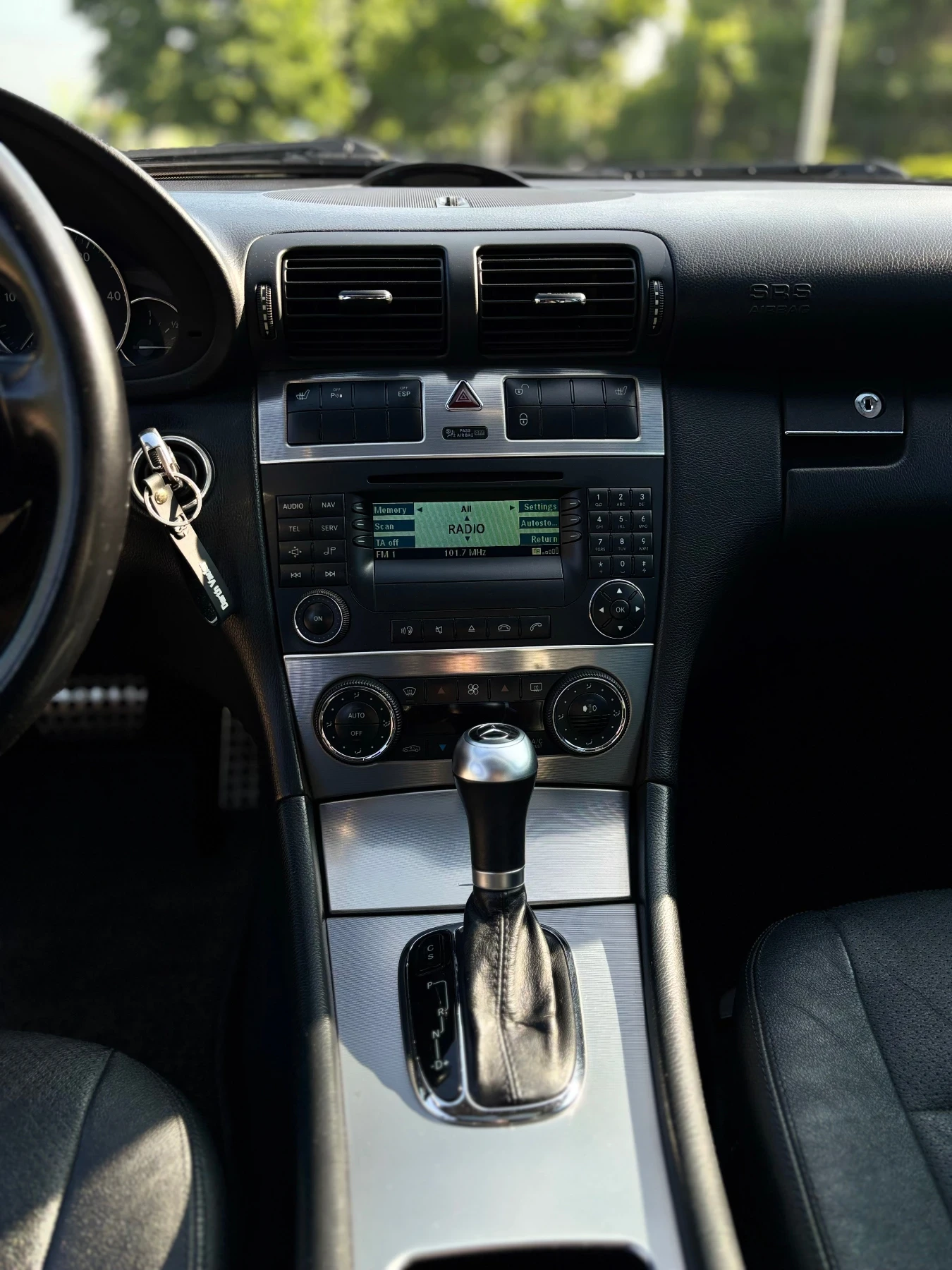 Mercedes-Benz C 320  - изображение 9
