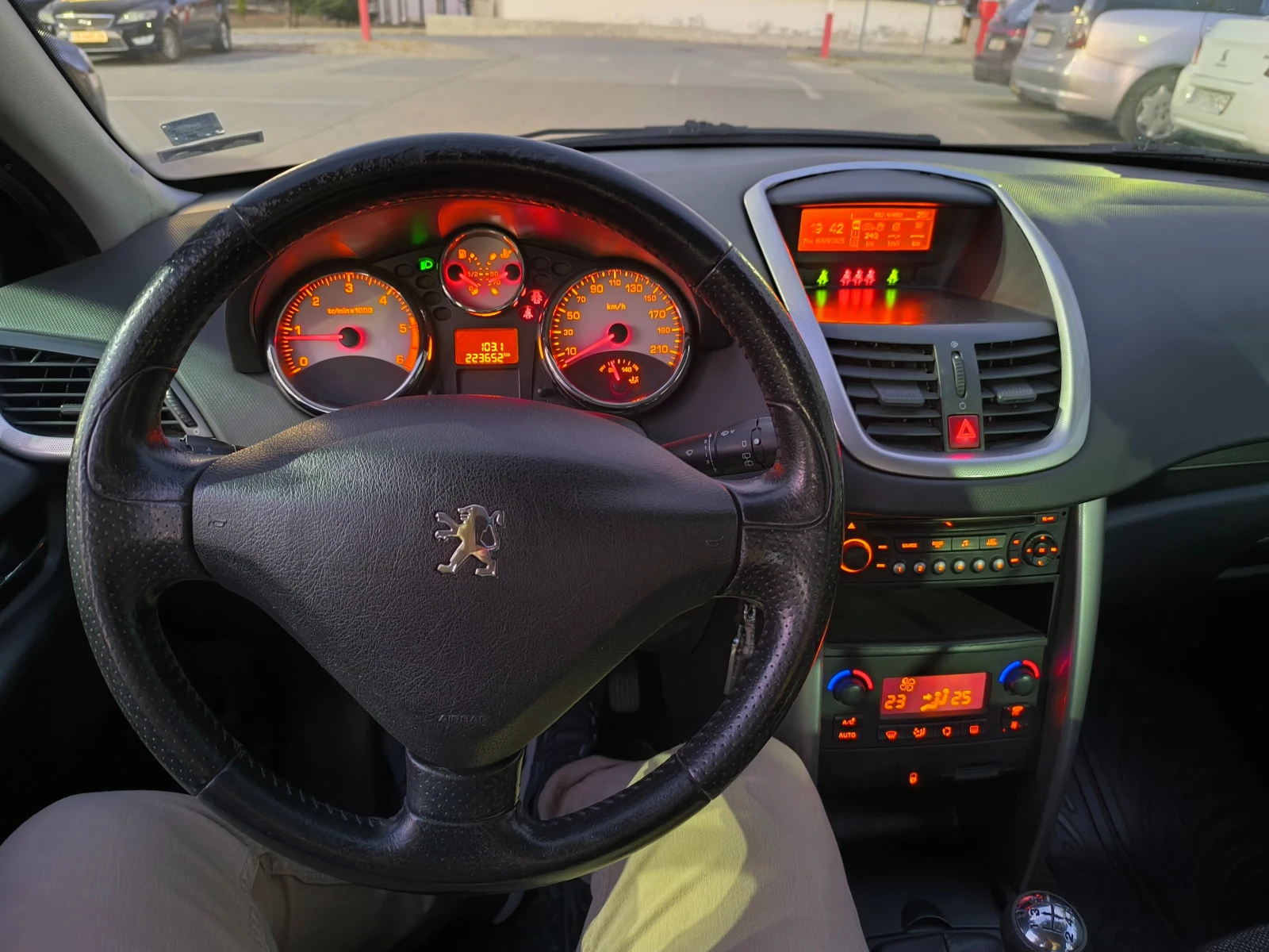 Peugeot 207 1.6 hdi 90 - изображение 7