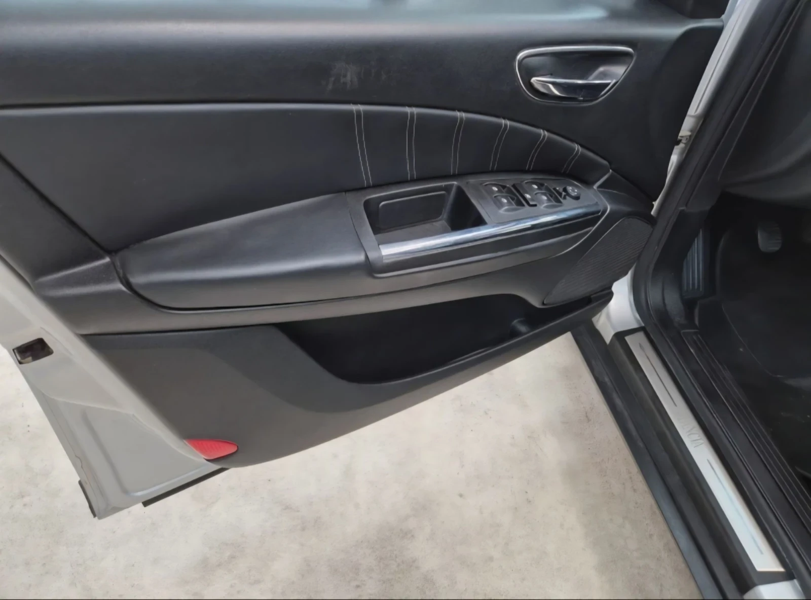 Lancia Delta 1.9TWIN TURBO DIESEL/190KC//  | Mobile.bg   11