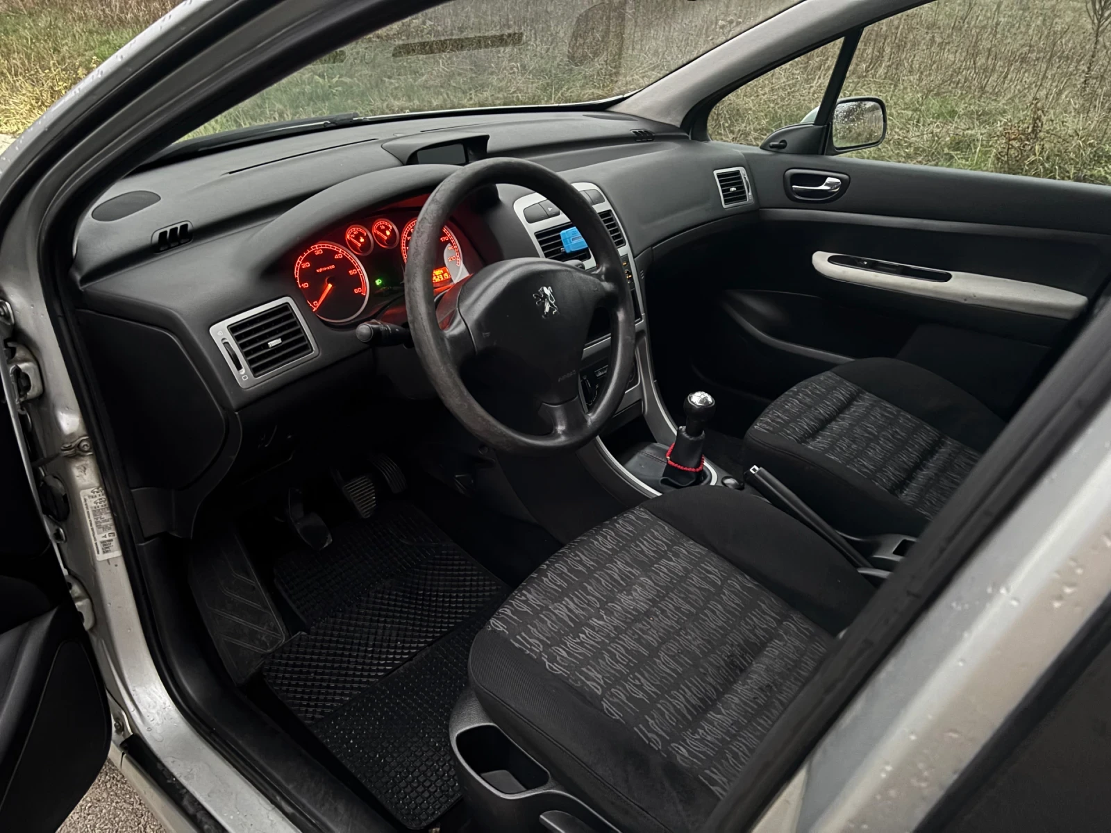 Peugeot 307 1.6 HDI  - изображение 7