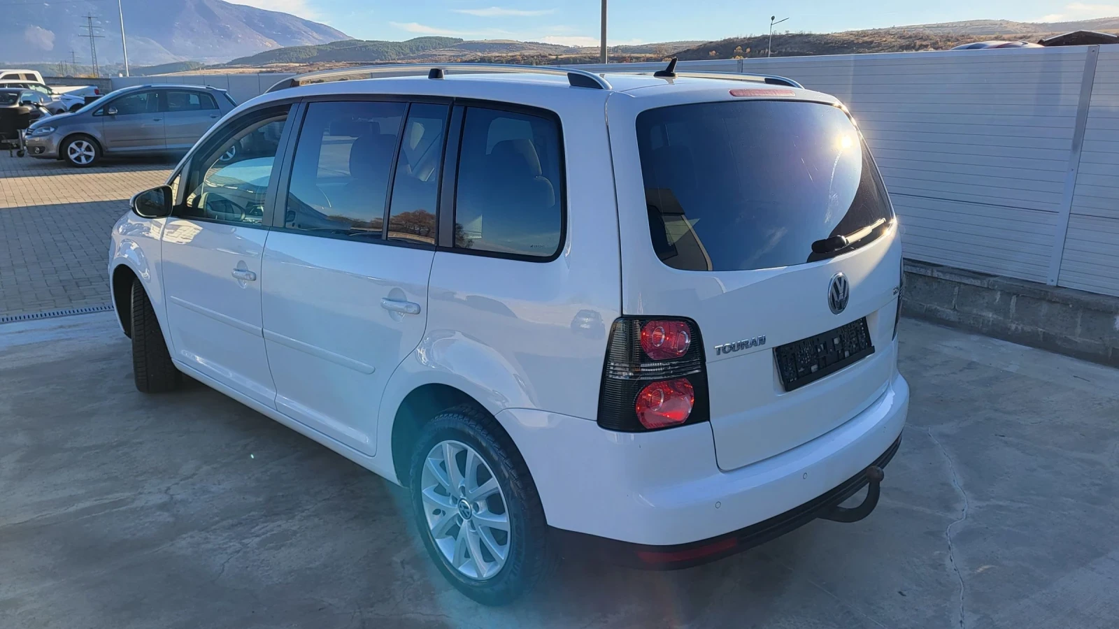 VW Touran 1.9TDI-105 6SK* BSE | Mobile.bg   3