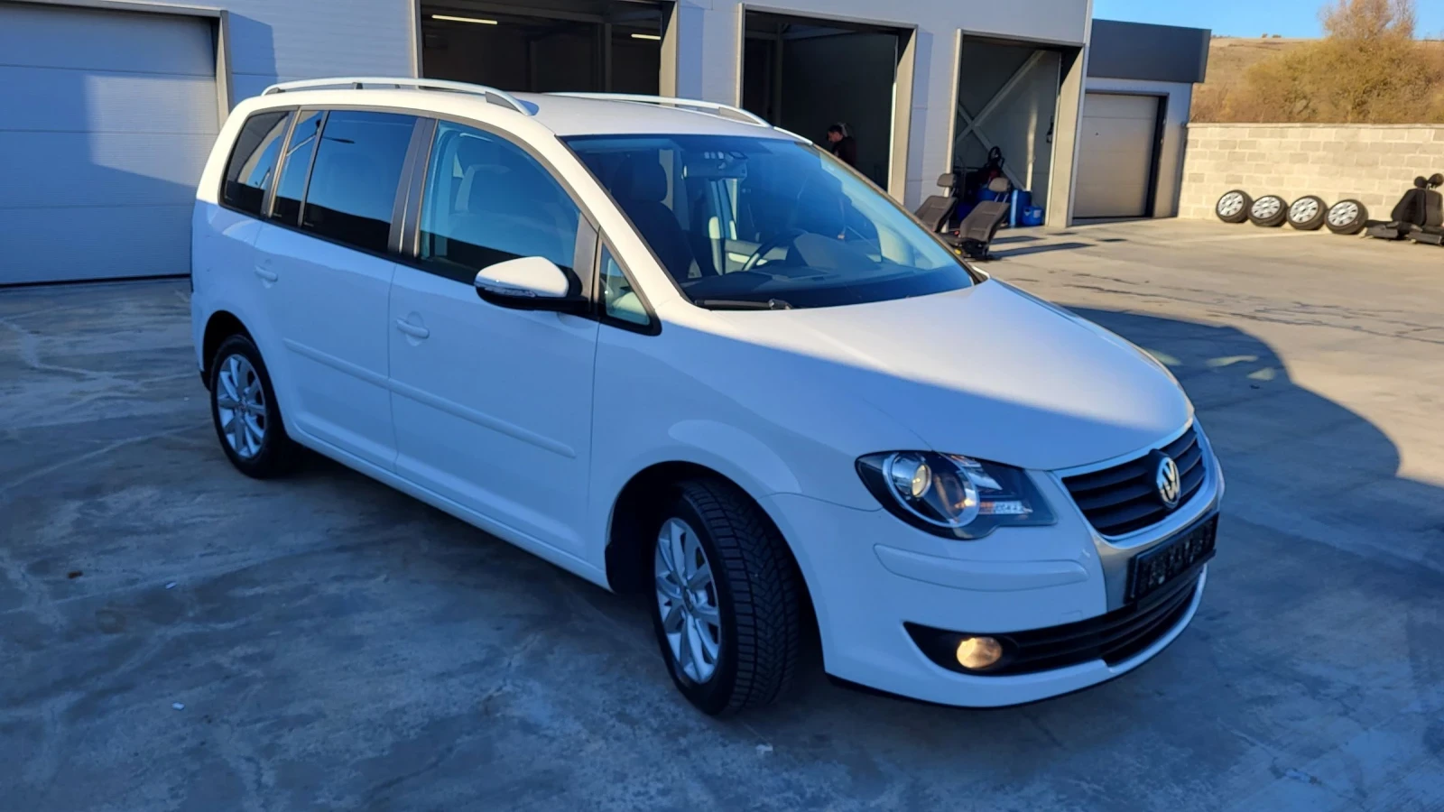 VW Touran 1.9TDI-105 6SK* BSE | Mobile.bg   5