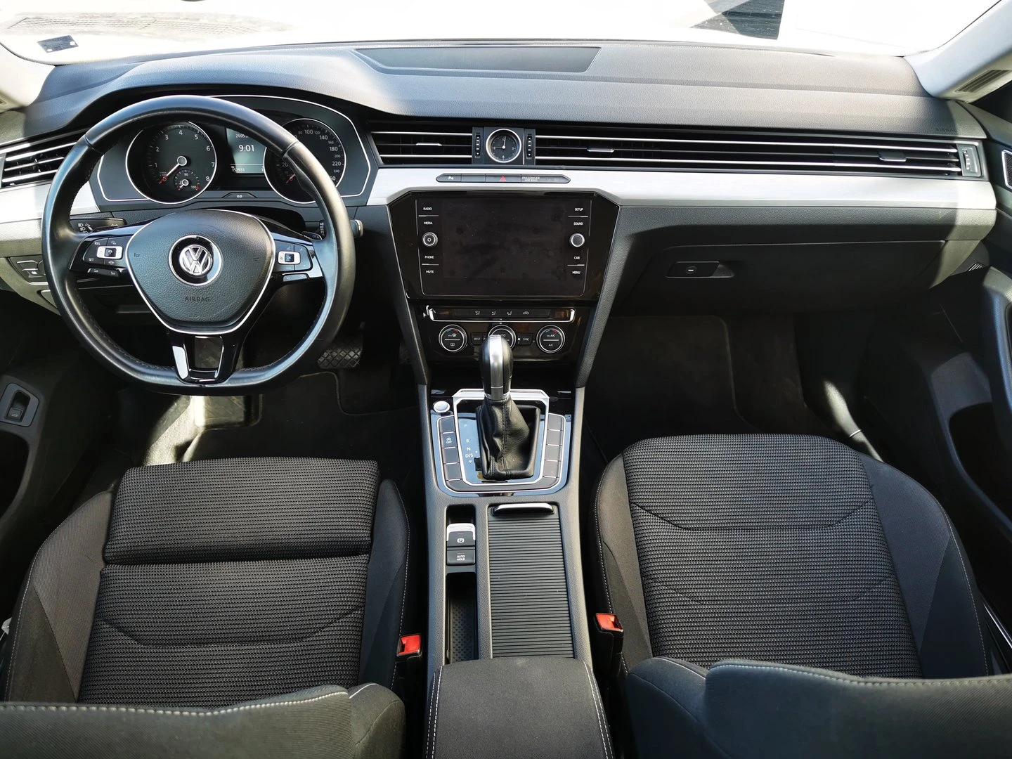 VW Arteon 1.5 TSI EVO BMT DSG - изображение 4