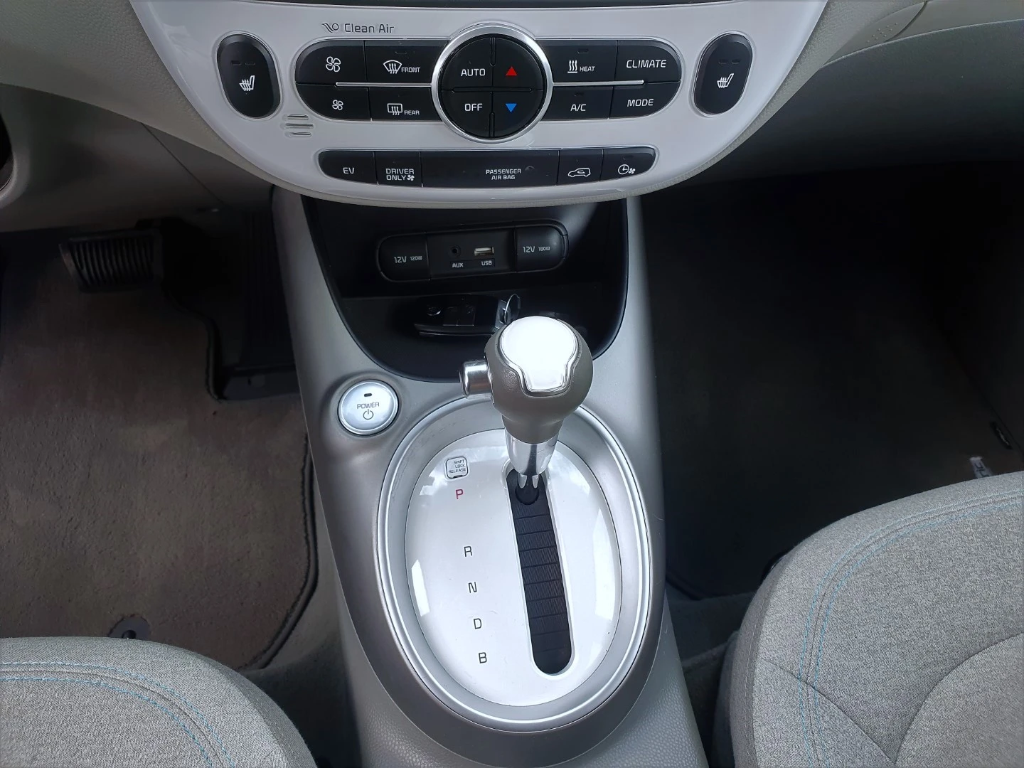 Kia Soul Full Eco Electric/Термопомпа* , снимка 11 - Автомобили и джипове - 52696721