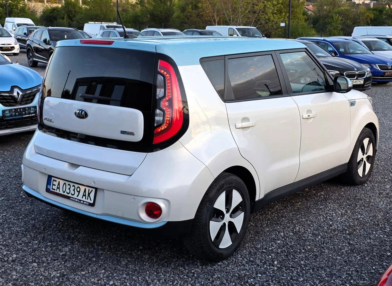 Kia Soul Full Eco Electric/Термопомпа* , снимка 4 - Автомобили и джипове - 52696721