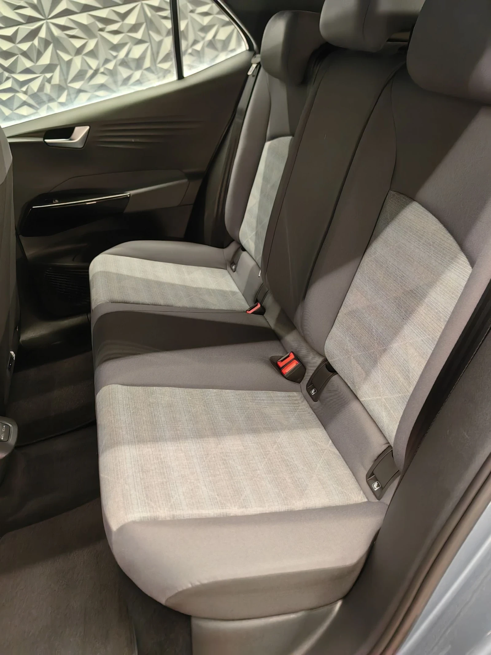 VW ID.3 PURE* 110kw* 4500KM* AMBIENT* LED* ПОДГРЕВ* DIGITA - изображение 9