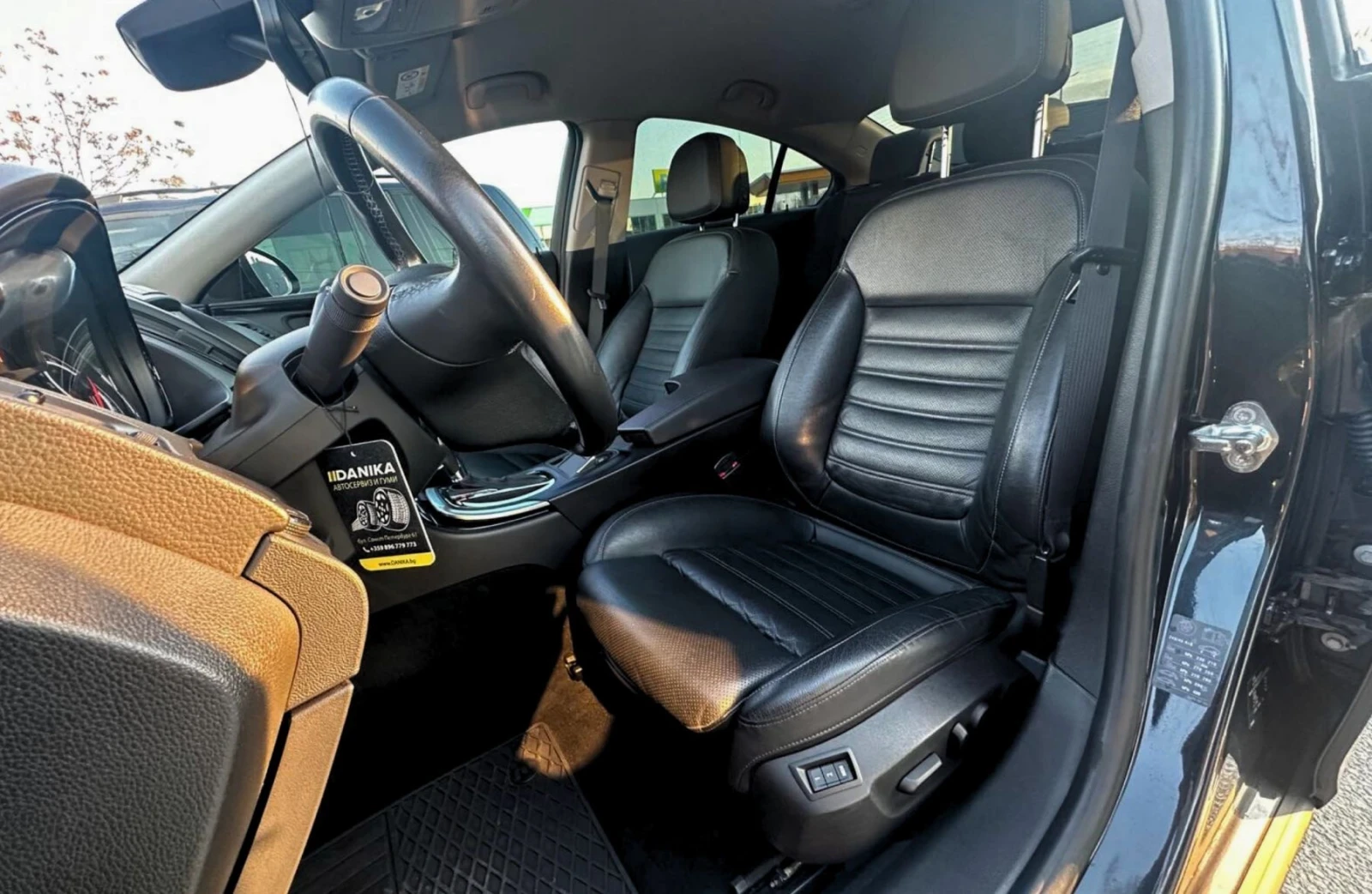 Opel Insignia 70000 KM 4x4 , снимка 8 - Автомобили и джипове - 53729106