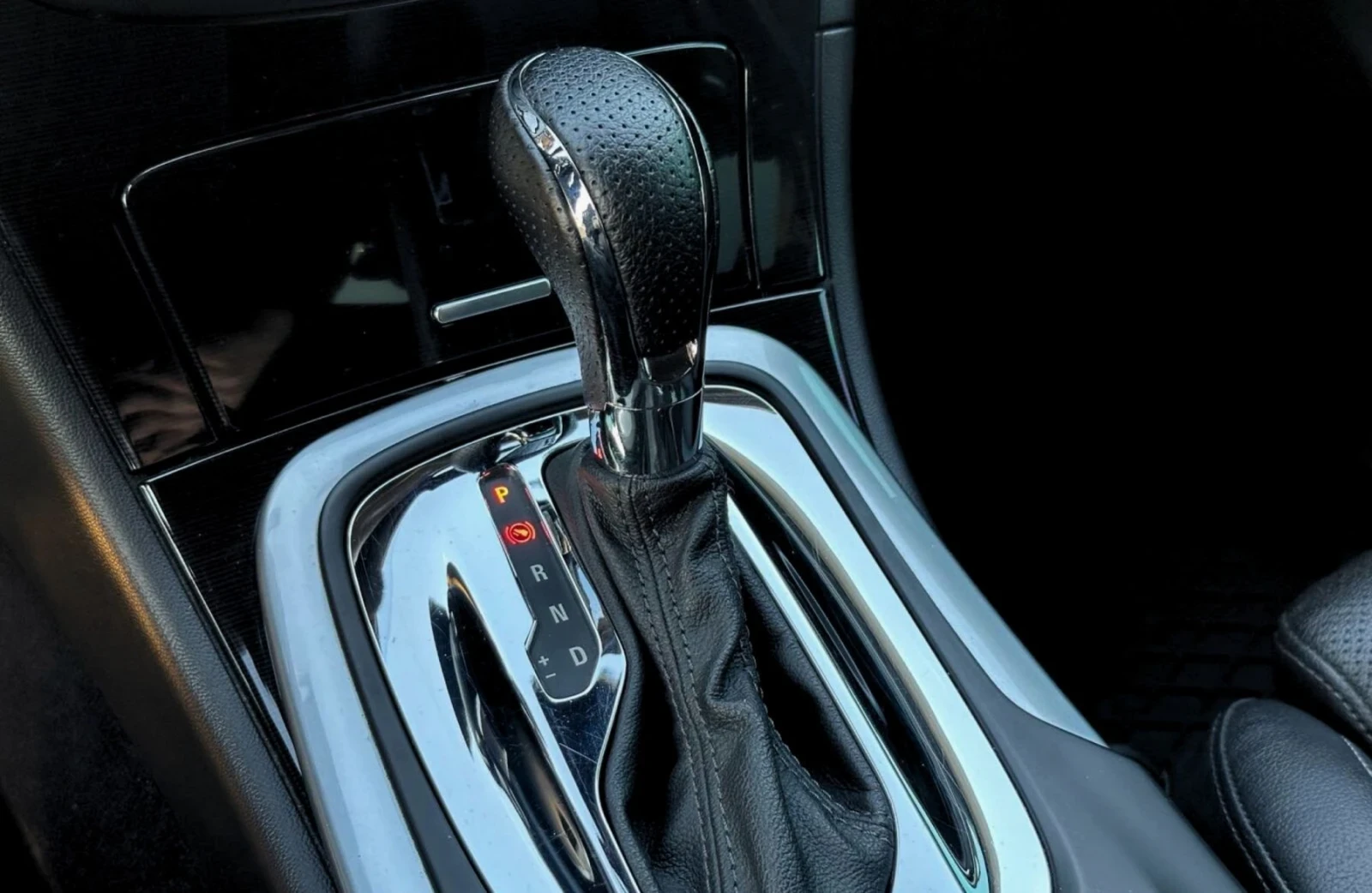 Opel Insignia 70000 KM 4x4 , снимка 13 - Автомобили и джипове - 53729106