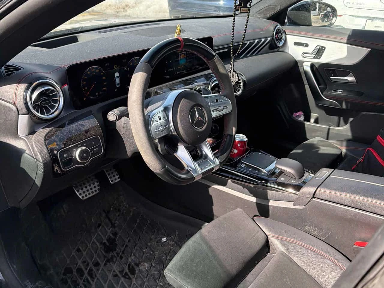 Mercedes-Benz CLA 350 AMG * AMG 35 * CARFAX * DISTRONIC PLUS * 360 КАМЕРИ, снимка 5 - Автомобили и джипове - 53714073