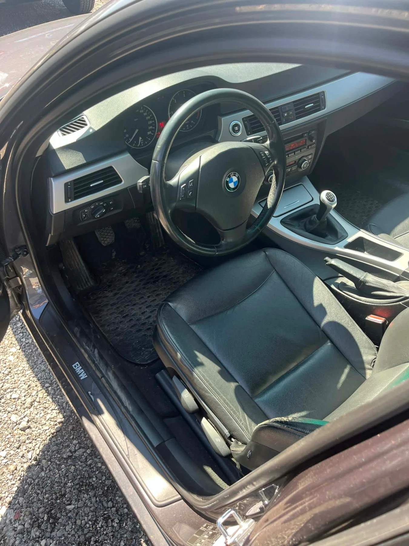 BMW 320, снимка 5 - Автомобили и джипове - 54088279