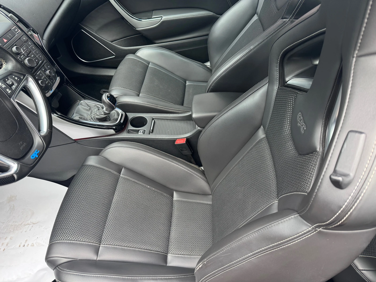 Opel Astra OPC ШВЕЙЦАРИЯ, снимка 7 - Автомобили и джипове - 54292820