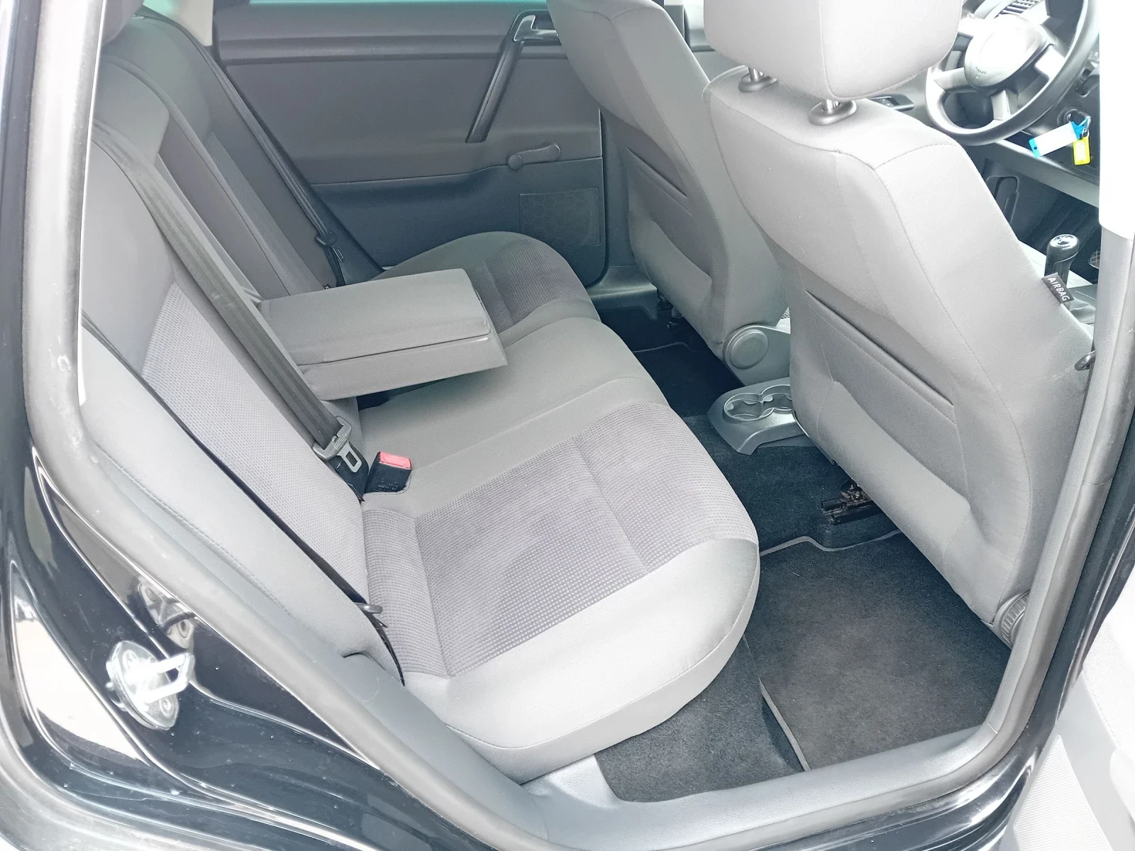 VW Polo 1.4 Klima 80k.sili, снимка 13 - Автомобили и джипове - 54581882