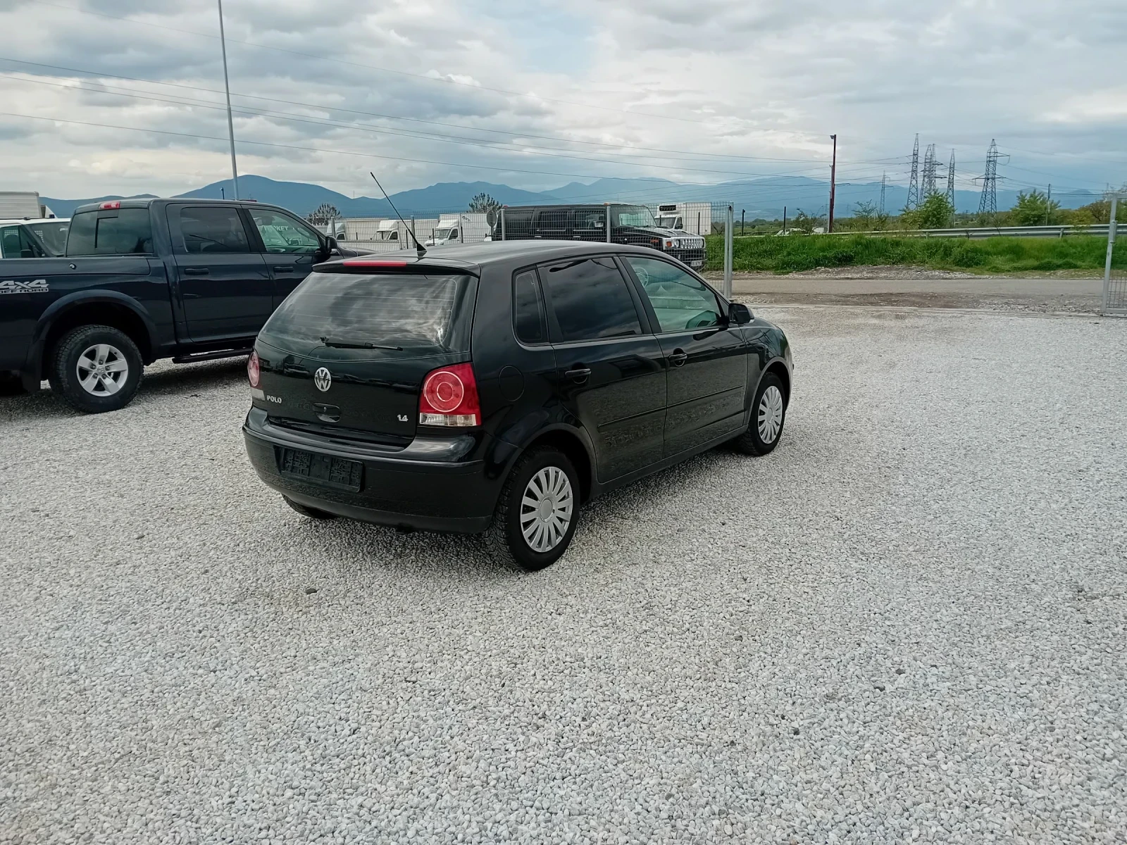 VW Polo 1.4 Klima 80k.sili, снимка 7 - Автомобили и джипове - 54581882