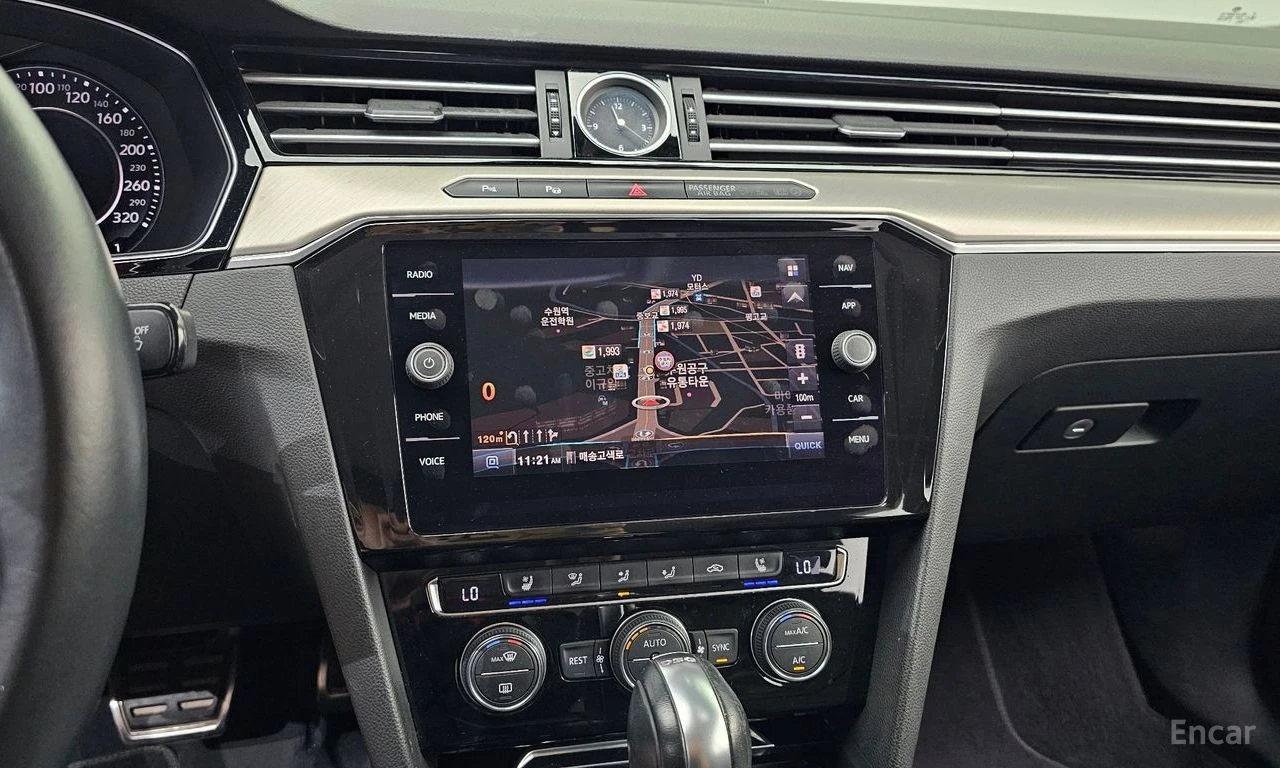 VW Arteon 2.0 TDI Premium* DISTRONIC* ПОДГРЕВ* ОБДУХВАНЕ* , снимка 11 - Автомобили и джипове - 55072589
