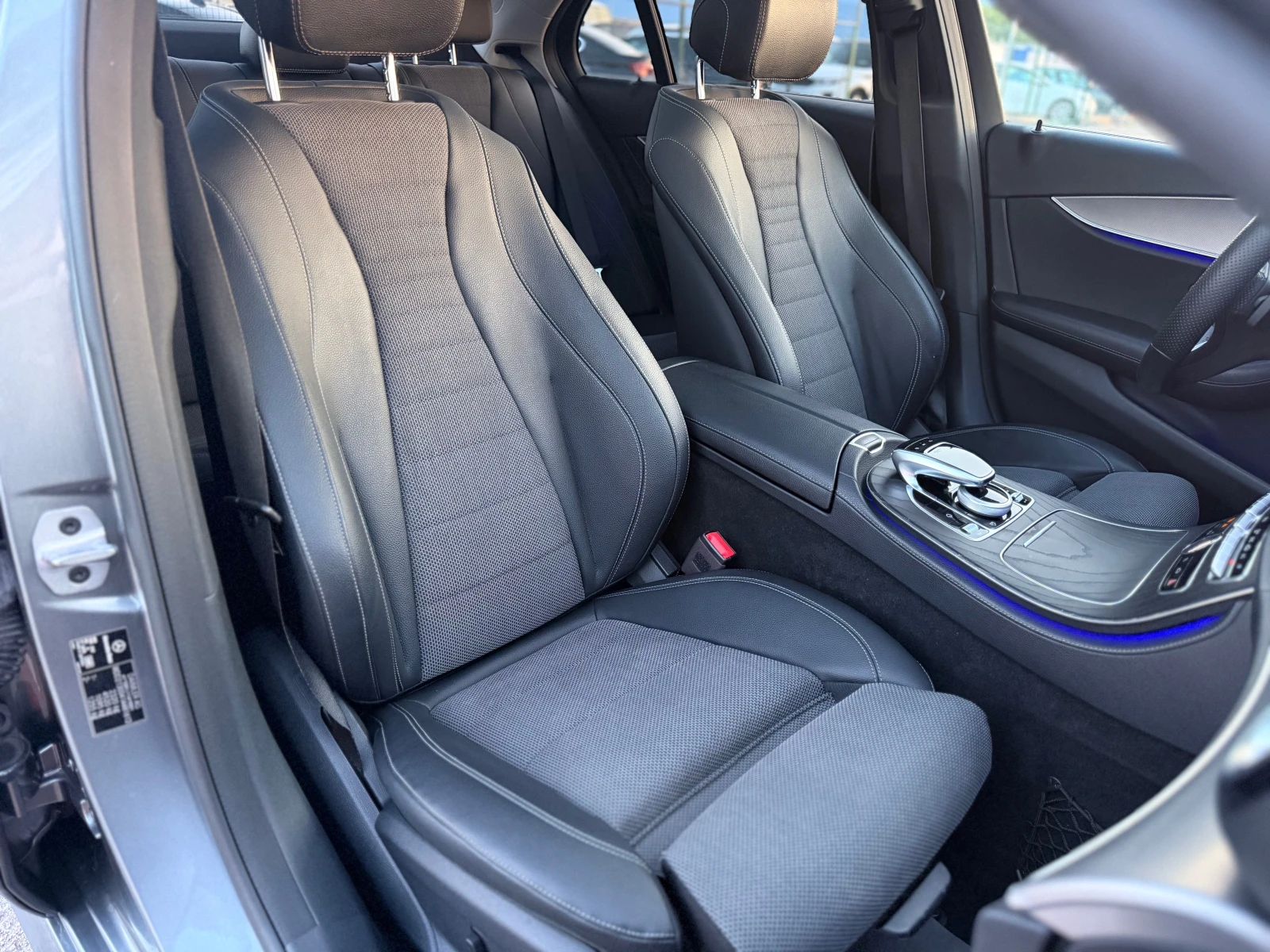 Mercedes-Benz E 220 d= BRABUS= 9G-TRONIC= DIGITAL COCPIT= PANORAMA= 36, снимка 12 - Автомобили и джипове - 55180147