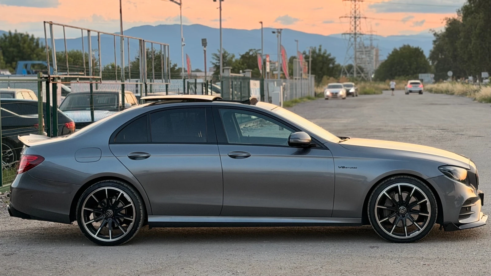 Mercedes-Benz E 220 d= BRABUS= 9G-TRONIC= DIGITAL COCPIT= PANORAMA= 36, снимка 4 - Автомобили и джипове - 55180147