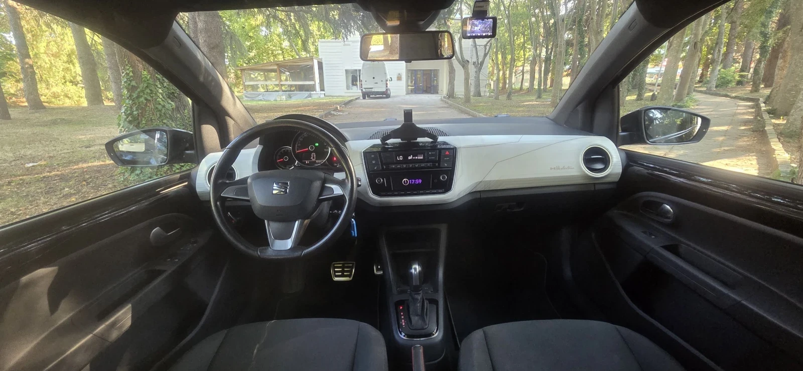 Seat Mii Electric 37.4 KW, снимка 6 - Автомобили и джипове - 55252255
