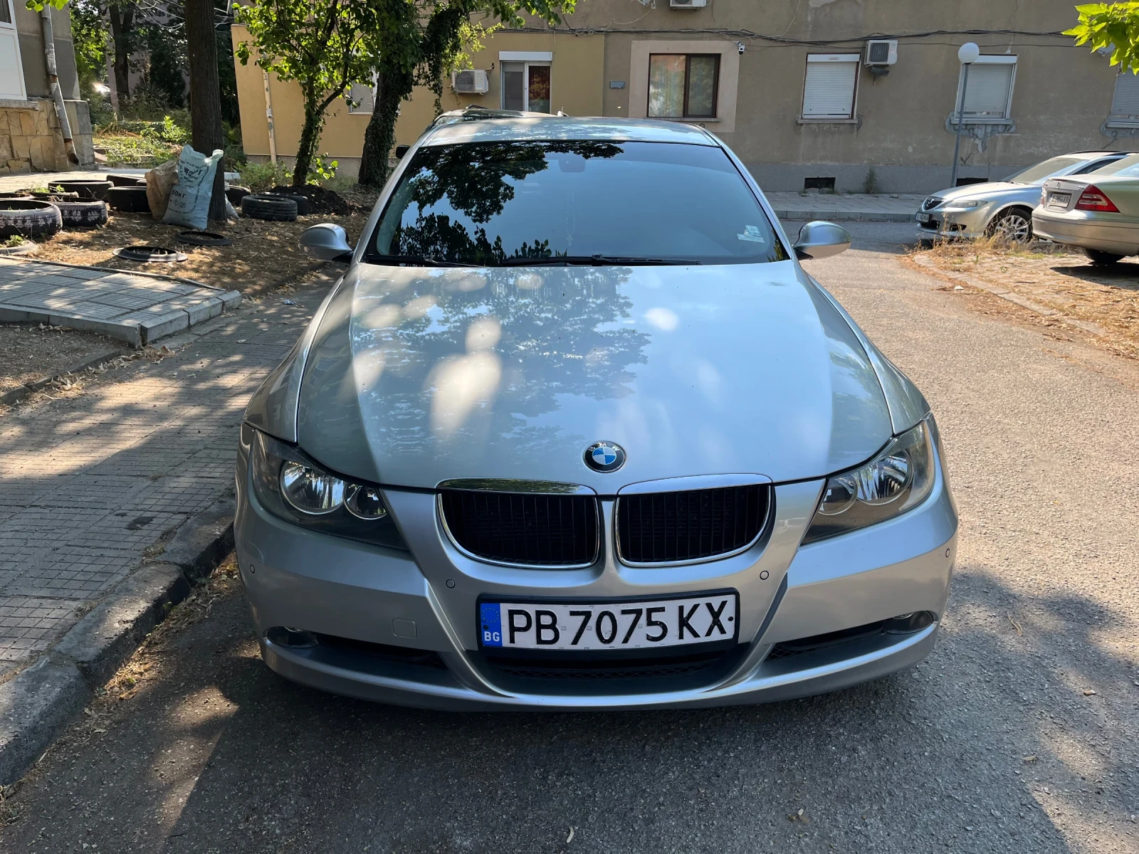 BMW 320, снимка 2 - Автомобили и джипове - 55361525