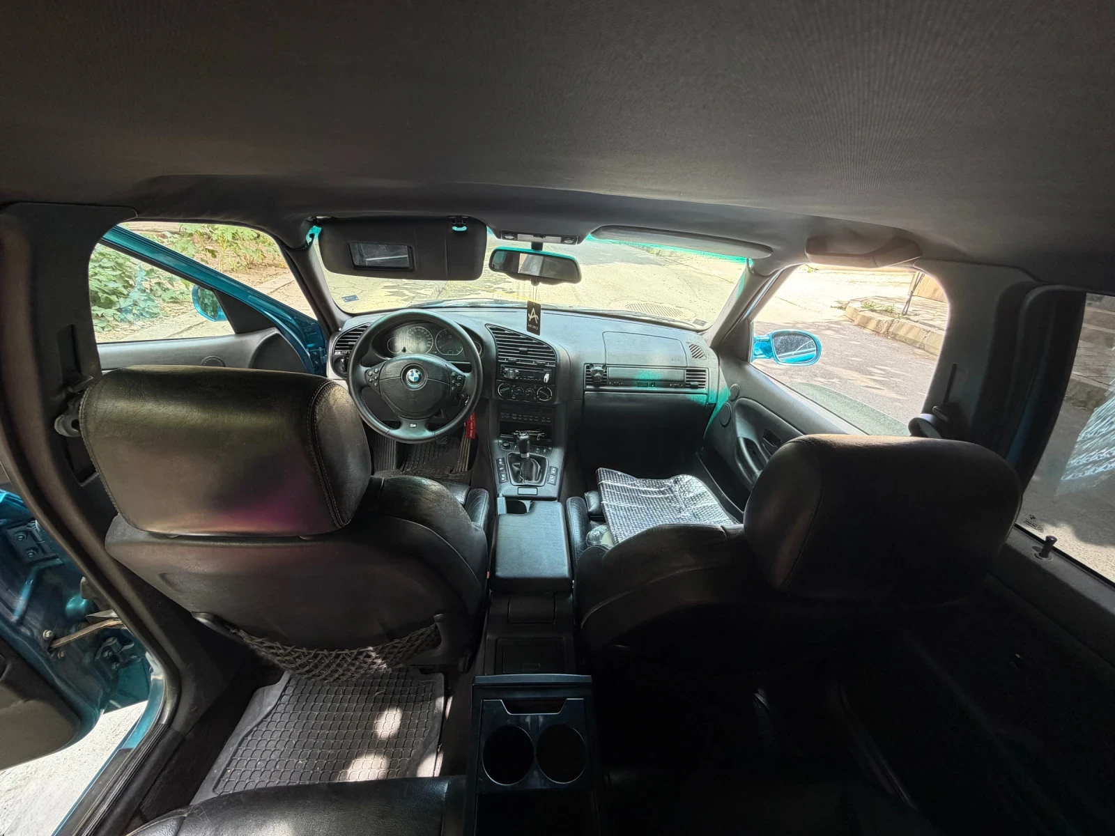 BMW 320, снимка 9 - Автомобили и джипове - 55367795