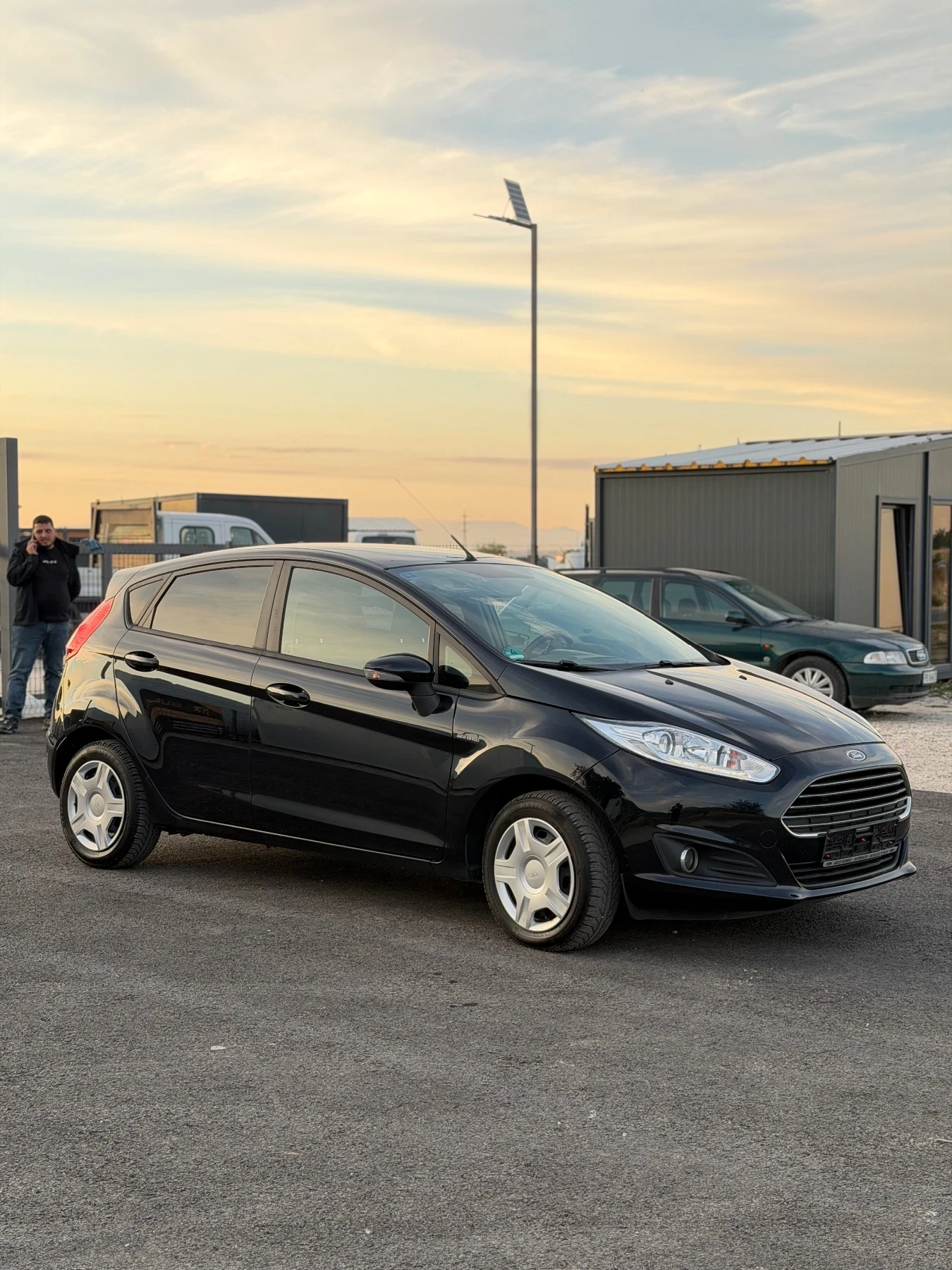 Ford Fiesta 1.5 EURO 6, снимка 2 - Автомобили и джипове - 56216852
