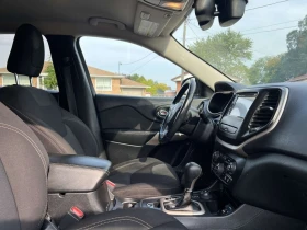 Jeep Cherokee * Latitude, Longitude, North * CARFAX * ЦЕНА ДО БГ - 13800 € / 26990.45 лв. - 61668517 14