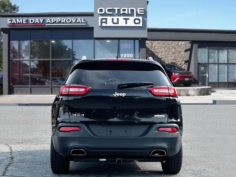 Jeep Cherokee * Latitude, Longitude, North * CARFAX * ЦЕНА ДО БГ, снимка 4 - Автомобили и джипове - 53178789