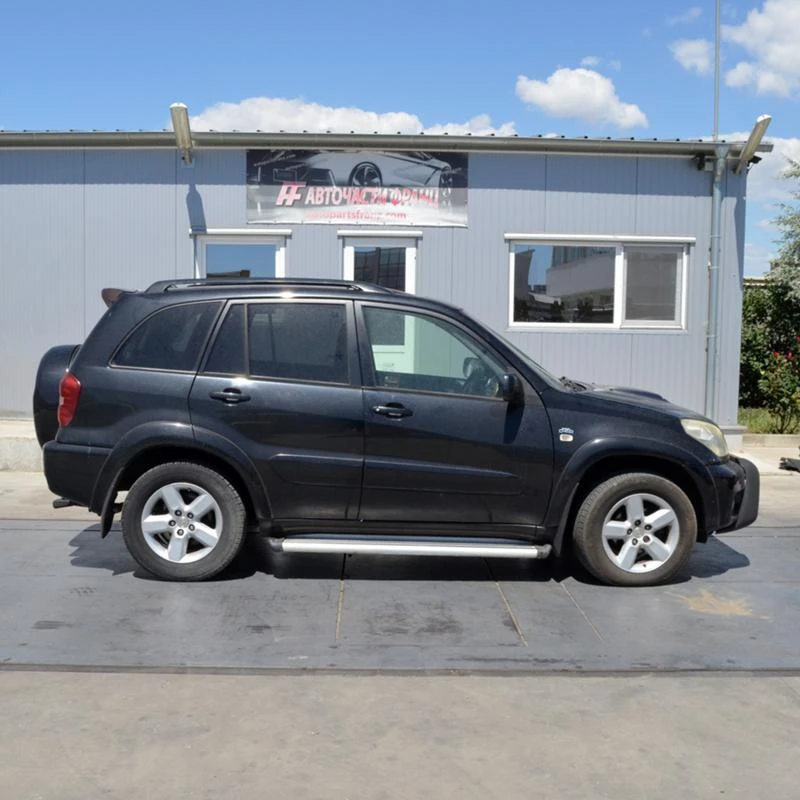 Toyota Rav4 2.0 D-4D 4WD, снимка 2 - Автомобили и джипове - 29404548