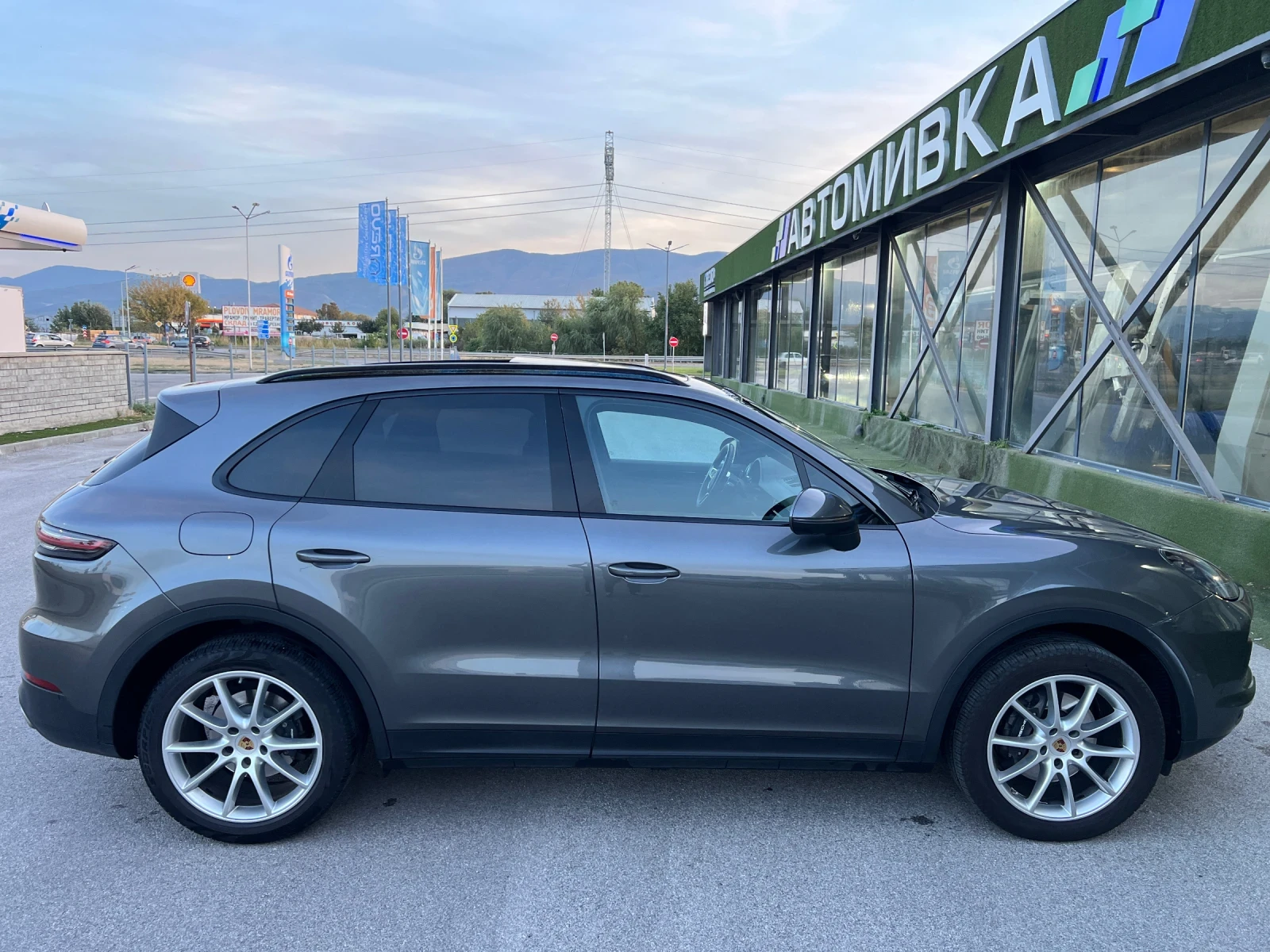 Porsche Cayenne 3.0 - изображение 6