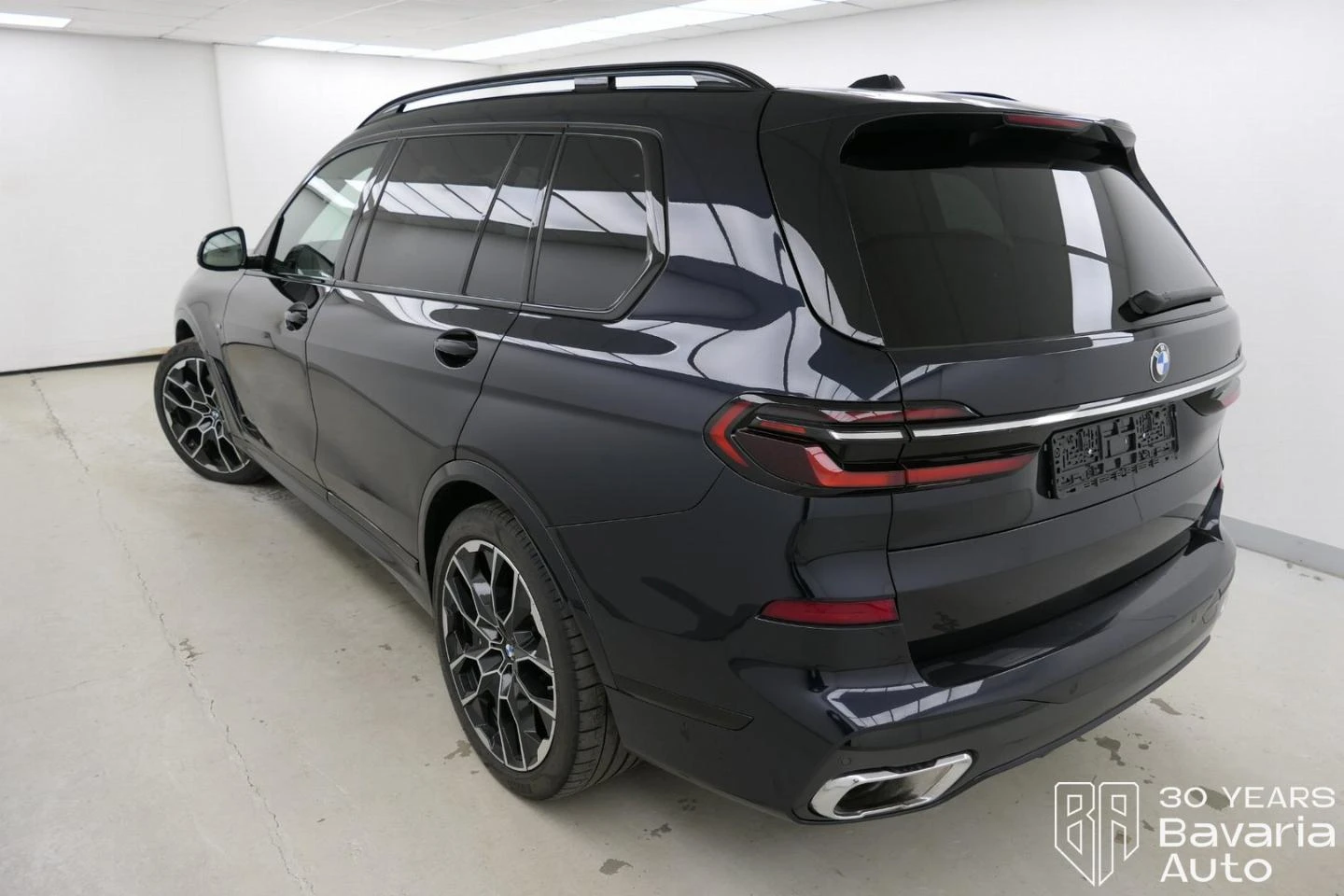 BMW X7 40d xDrive M Sport Paket Steptronic - изображение 2